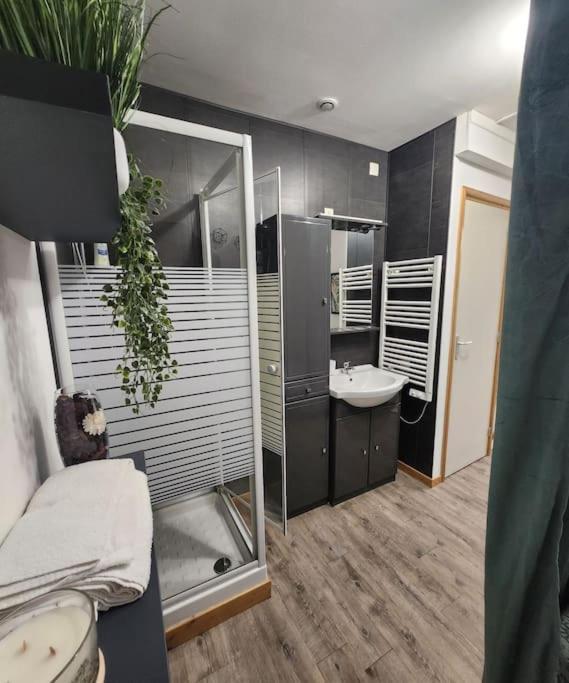 La Petite Loge De L'ile Nantes